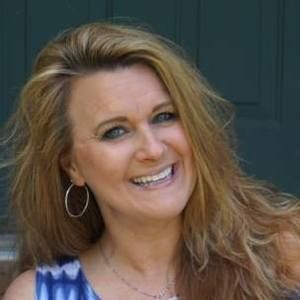 Meet your Posher, Sonya